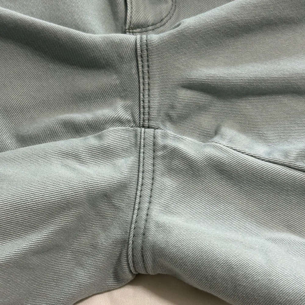 Gloria Vanderbilt Amanda Sage Green Stretch Twill Shorts Womens 18 High Rise 6in - Picture 7 of 13